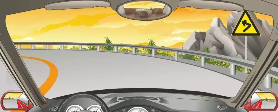 在这种路段如何行驶？-学法减分拍照搜题