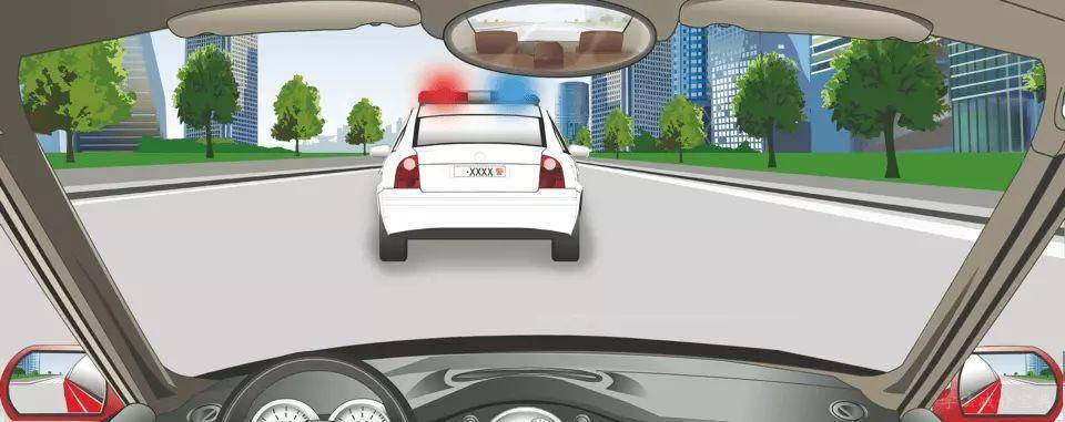 在道路上遇到这种情况可以从两侧超车。-学法减分拍照搜题