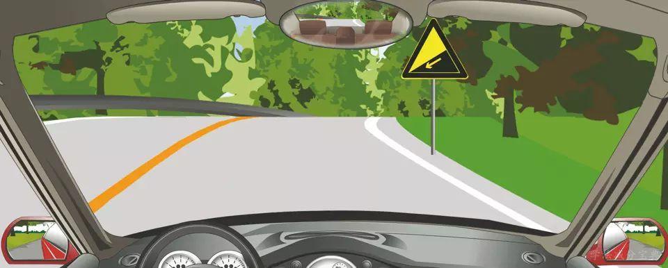 驾驶机动车遇到这种道路要提前减速减挡，利用发动机制动控制速度。-学法减分拍照搜题