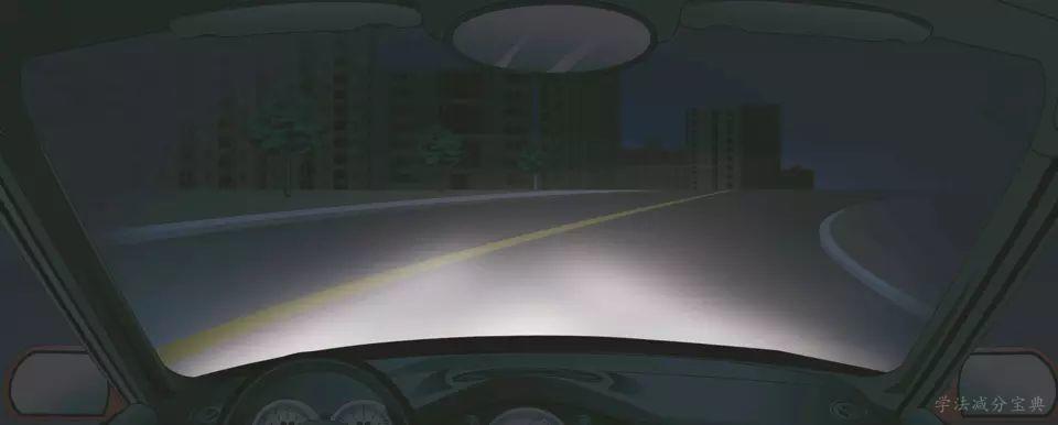 在这种急弯道路上行车应交替使用远近光灯。-学法减分拍照搜题